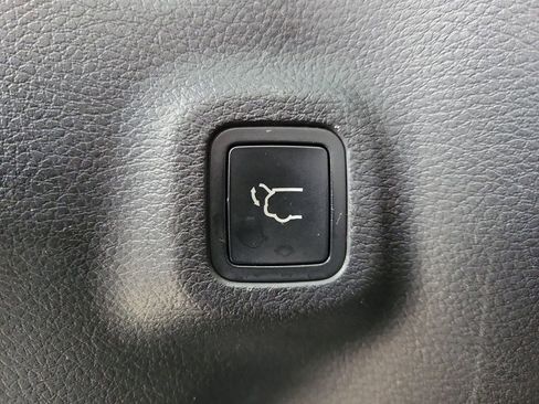 Used 2017 Jeep Compass Limited w/ Navigation Group AWD/4WD image 10