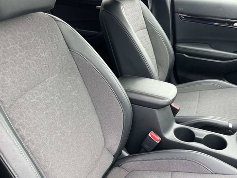 Used 2025 Kia Seltos S FWD image 24