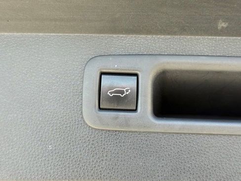 Certified 2022 Toyota Highlander XLE image 18