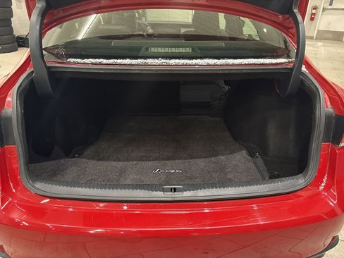 Used 2017 Lexus IS 300 F Sport image 14