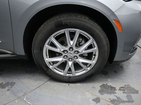 Used 2023 Buick Enclave Premium w/ Experience Buick Package image 18