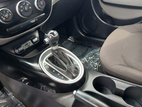 Used 2018 Kia Soul FWD image 12