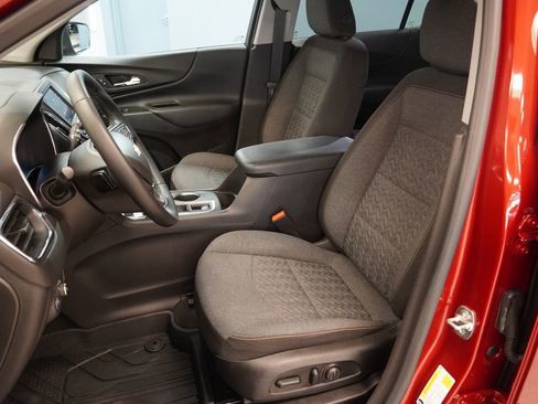 Used 2024 Chevrolet Equinox LT w/ LPO, Floor Liner Package AWD/4WD image 3