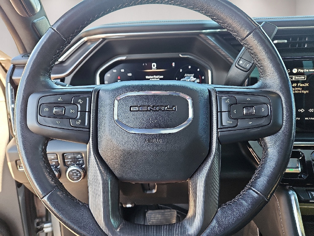 Used 2024 GMC Sierra 2500 Denali Ultimate AWD/4WD image 30