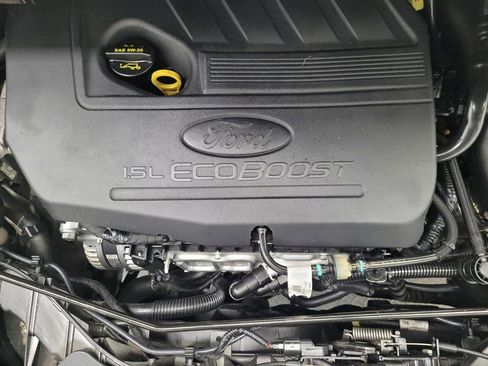 Used 2018 Ford Escape SE image 30