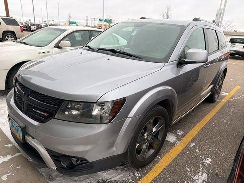 Used 2015 Dodge Journey Crossroad w/ Flexible Seating Group image 9
