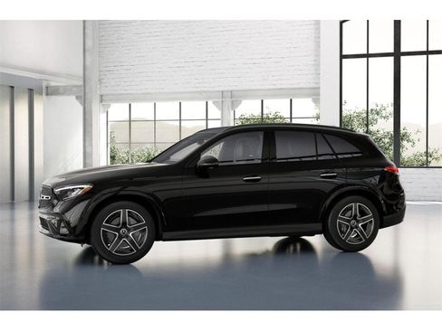 New 2025 Mercedes-Benz GLC 300 4MATIC image 36
