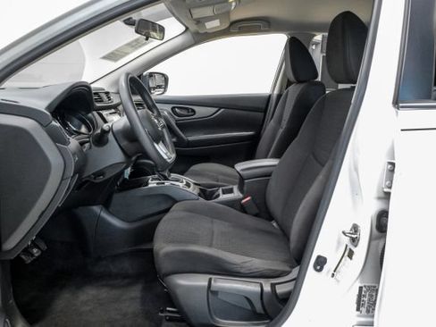 Used 2018 Nissan Rogue Sport S w/ S Appearance Package FWD image 6