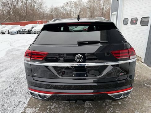 Used 2020 Volkswagen Atlas Cross Sport SEL Premium image 5