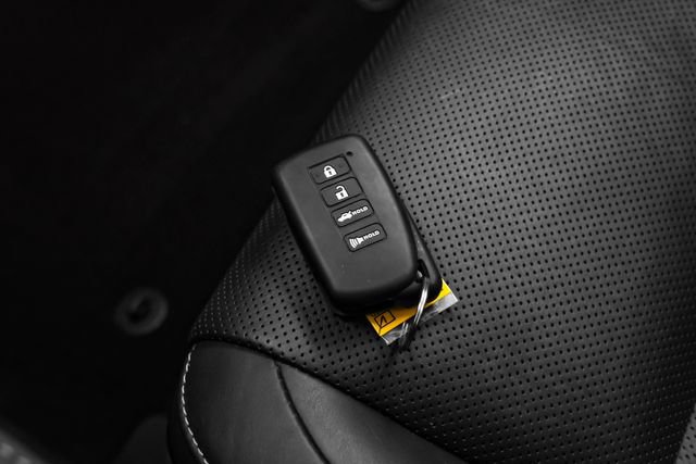 Used 2016 Lexus ES 350 w/ Ultra Luxury Package FWD image 60