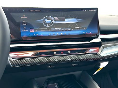 New 2026 BMW 550e xDrive AWD/4WD image 21