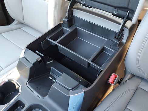 New 2026 GMC Sierra 1500 SLT w/ SLT Premium Plus Package image 32