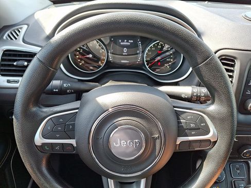 Used 2018 Jeep Compass Sport AWD/4WD image 14