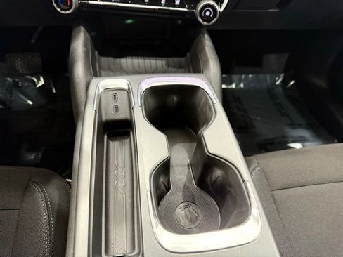 New 2026 Chevrolet Equinox EV LT image 37