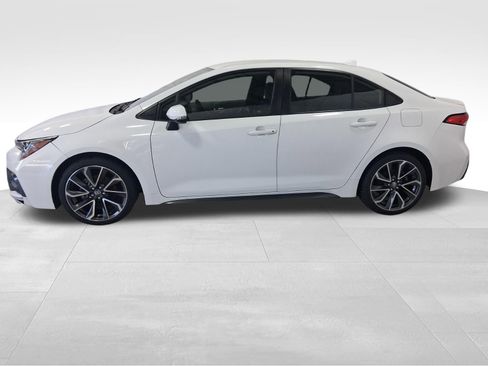 Used 2020 Toyota Corolla SE FWD image 8