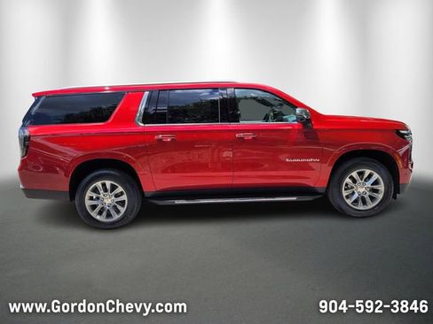 New 2025 Chevrolet Suburban Premier w/ Sun And Tow Package image 8