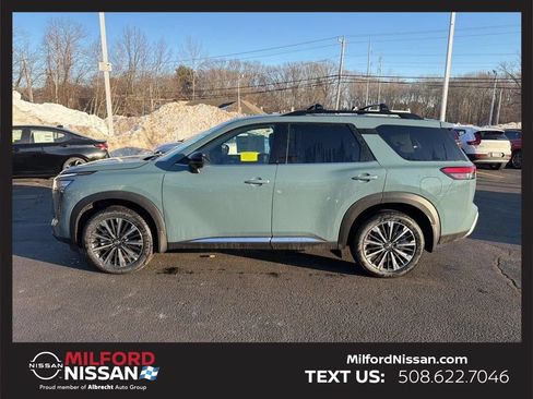 Used 2026 Nissan Pathfinder Platinum w/ Cargo Package AWD/4WD image 2