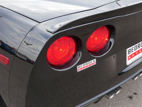 Used 2006 Chevrolet Corvette Convertible w/ Preferred Equipment Group image 14