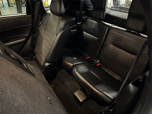 Used 2024 Mitsubishi Outlander SE Black Edition image 25