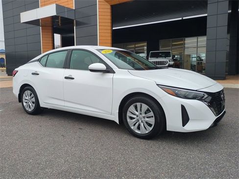 Used 2024 Nissan Sentra S image 2