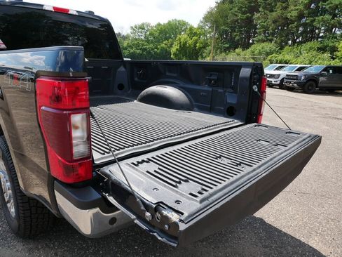 Certified 2022 Ford F350 Lariat w/ Chrome Package AWD/4WD image 10