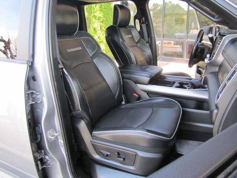 Used 2021 RAM 2500 Laramie image 29