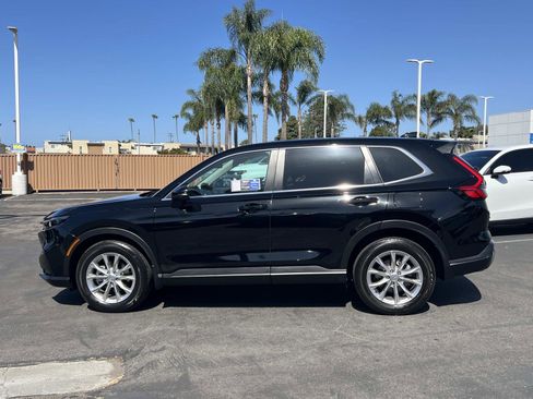 Used 2025 Honda CR-V EX image 2