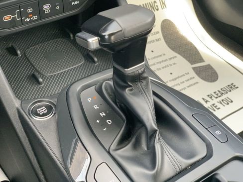 Used 2025 Kia K4 EX image 13