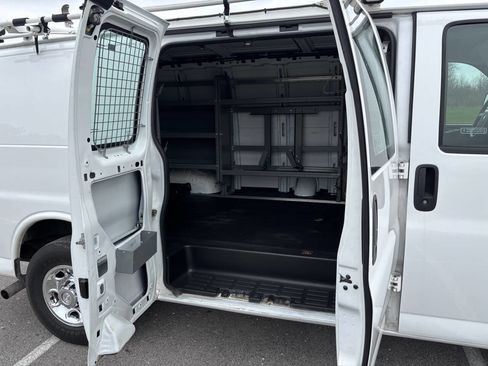 Used 2015 Chevrolet Express 2500 2500 3dr Cargo Van w/1WT image 13