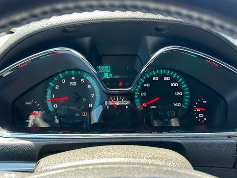 Used 2015 Chevrolet Traverse LT image 19