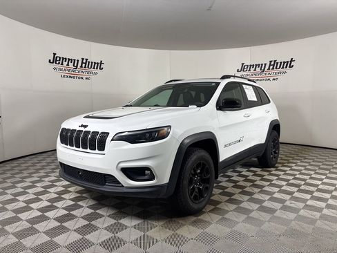 Used 2022 Jeep Cherokee Latitude w/ Sun & Sound Group AWD/4WD image 1