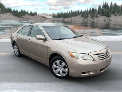 Used 2007 Toyota Camry LE image 24
