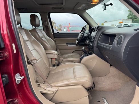Used 2012 Jeep Patriot Limited w/ Sun/Sound Group image 19