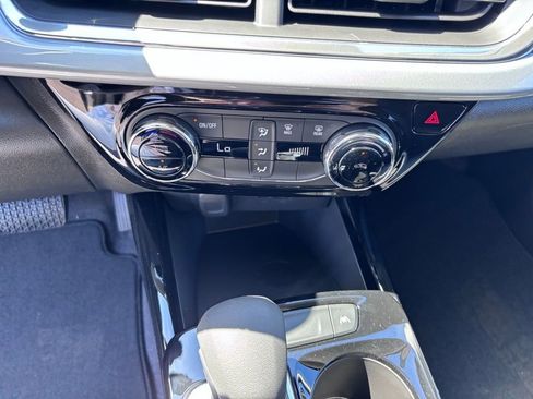 New 2025 Chevrolet Trax LT image 21