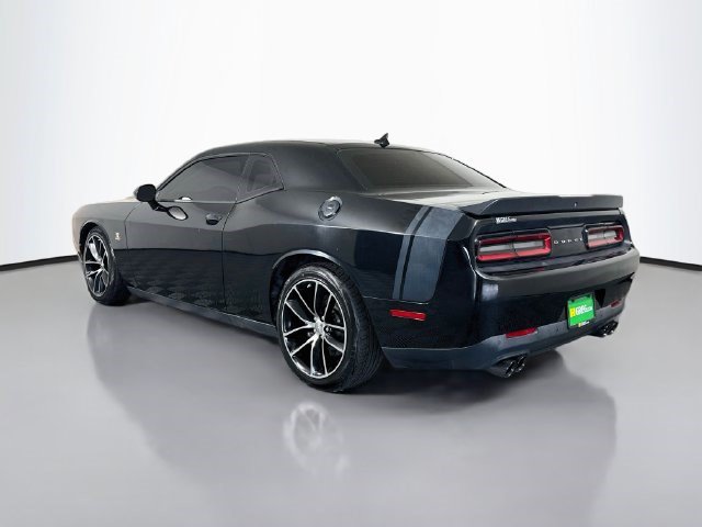 Used 2016 Dodge Challenger R/T Scat Pack w/ Leather Interior Group RWD image 7