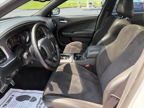 Used 2022 Dodge Charger R/T w/ Plus Group RWD image 27