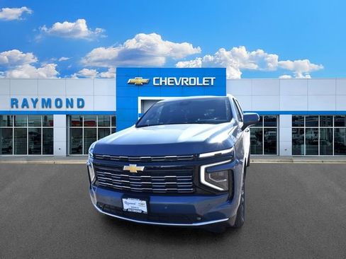 New 2026 Chevrolet Suburban High Country AWD/4WD image 8