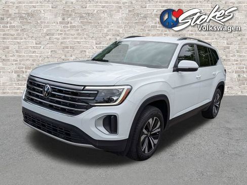 Certified 2025 Volkswagen Atlas SE FWD image 8