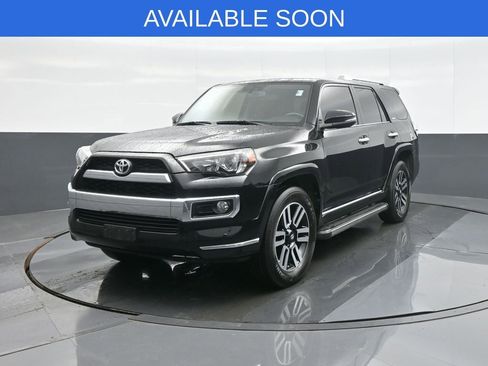 Used 2017 Toyota 4Runner Limited AWD/4WD image 3
