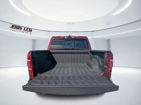 Used 2023 RAM 1500 Laramie AWD/4WD image 5
