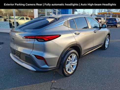 Used 2025 Buick Envista Preferred w/ Convenience I Package image 10