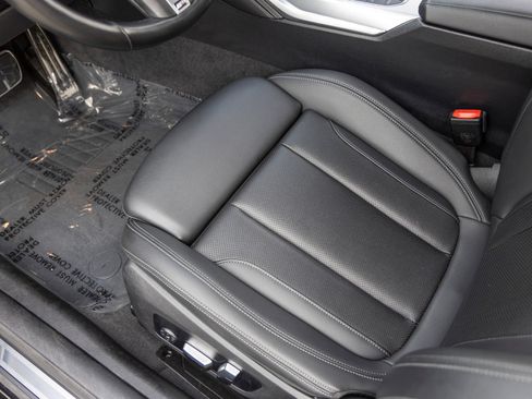 Used 2022 BMW M440i Coupe w/ Shadowloine Package RWD image 32