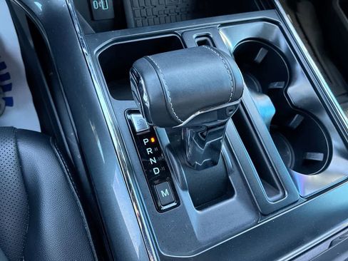 Used 2023 Ford F150 Lariat w/ Equipment Group 502A High image 16