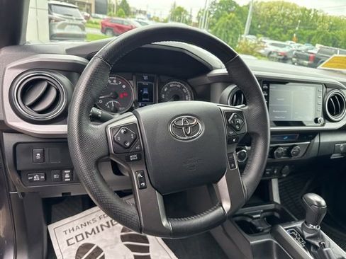 Used 2023 Toyota Tacoma TRD Sport w/ Technology Package AWD/4WD image 14
