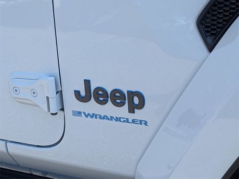 Used 2024 Jeep Wrangler High Altitude image 10