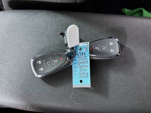 Used 2023 Chevrolet Equinox LT w/ Driver Convenience Package AWD/4WD image 27