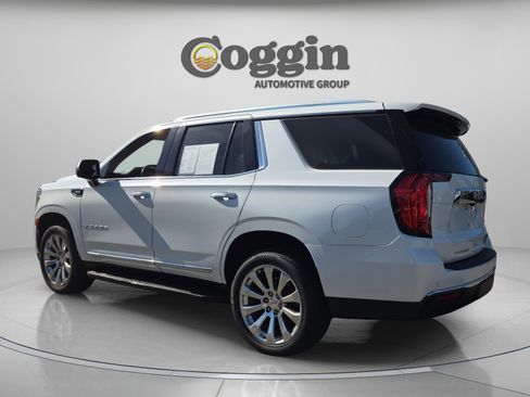 Used 2021 GMC Yukon SLT w/ SLT Luxury Plus Package image 5