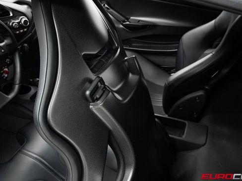 Used 2019 Ferrari 488 Pista Coupe RWD image 47