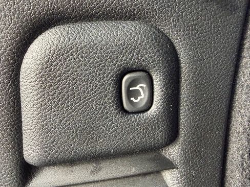 Used 2024 Dodge Durango GT image 34