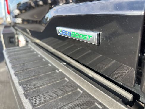 Used 2022 Ford F150 Lariat w/ Equipment Group 502A High image 11